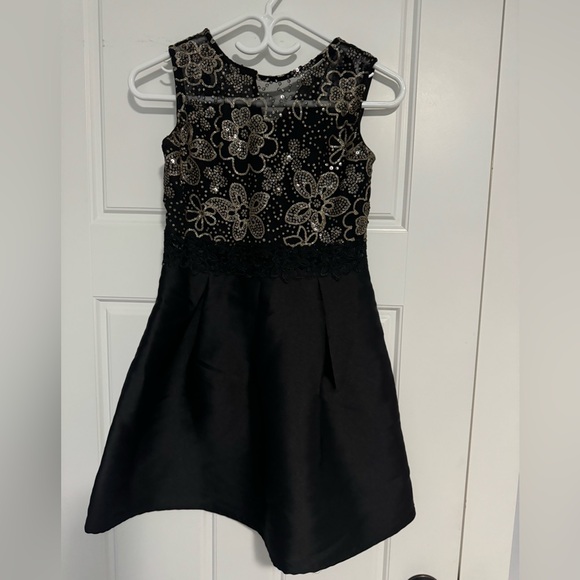 Gorgeous girls party dress size 12 (M/L) - Picture 1 of 5